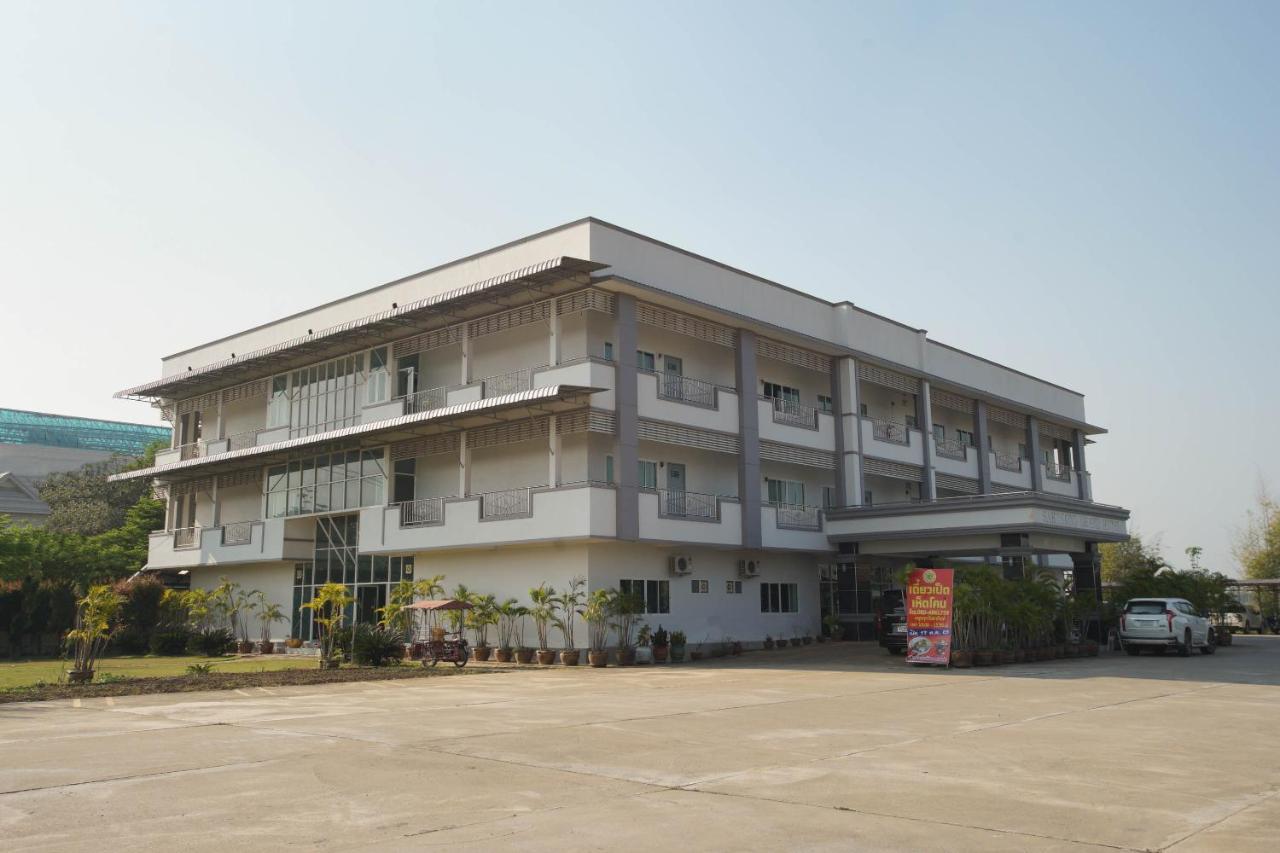 Oyo 75394 Sakthong Grand Hotel Chiang Khong Εξωτερικό φωτογραφία