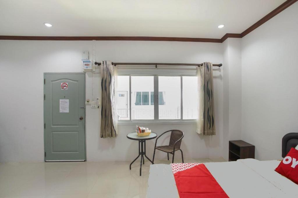 Oyo 75394 Sakthong Grand Hotel Chiang Khong Εξωτερικό φωτογραφία