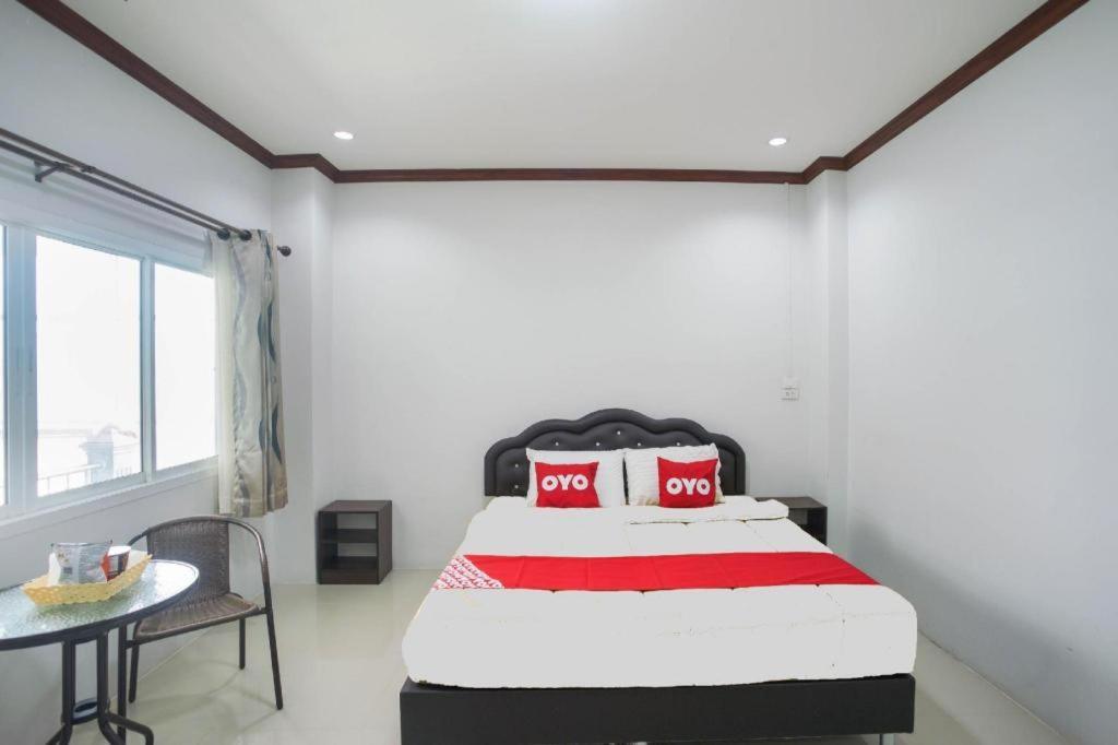 Oyo 75394 Sakthong Grand Hotel Chiang Khong Εξωτερικό φωτογραφία