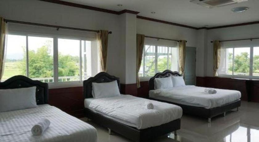 Oyo 75394 Sakthong Grand Hotel Chiang Khong Εξωτερικό φωτογραφία